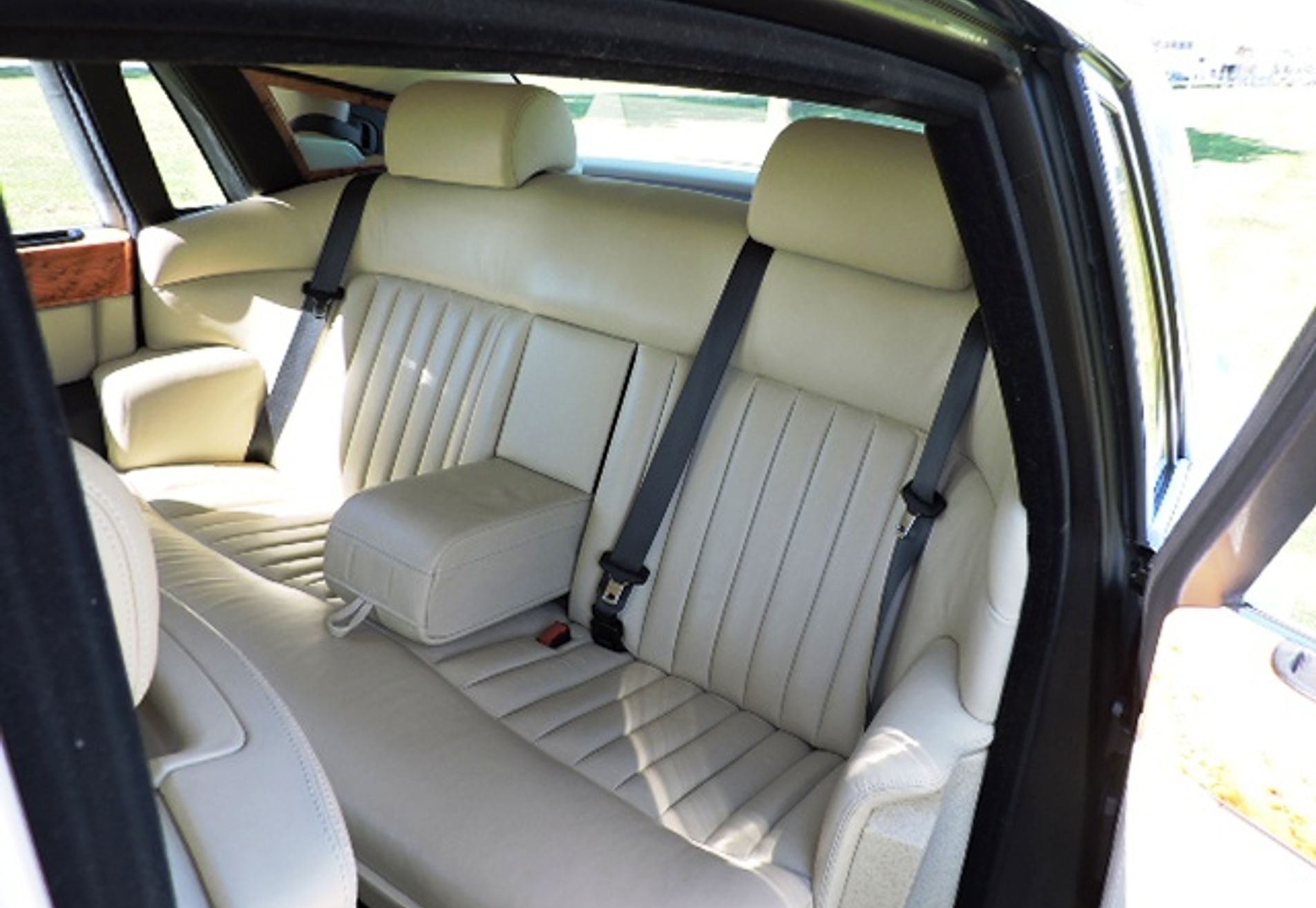 ROLLS ROYCE PHANTOM SEDAN