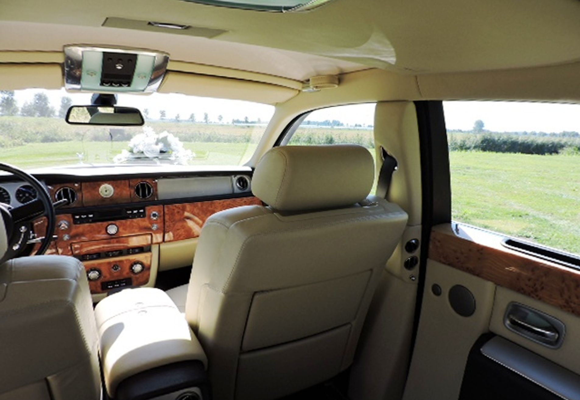 ROLLS ROYCE PHANTOM SEDAN